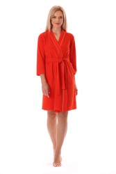 Lehký letní župan Bari s elegantní légou a bílým lemováním.