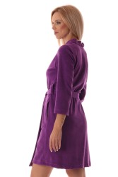 Lehký letní župan Bari s elegantní légou a bílým lemováním.