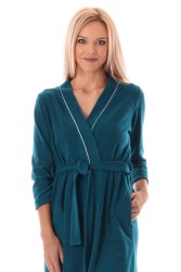 Lehký letní župan Bari s elegantní légou a bílým lemováním.