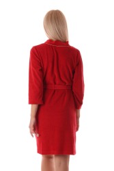 Lehký letní župan Bari s elegantní légou a bílým lemováním.