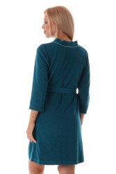 Lehký letní župan Bari s elegantní légou a bílým lemováním.