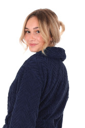 Luxusní unisex župan Athena se šálovým límcem.